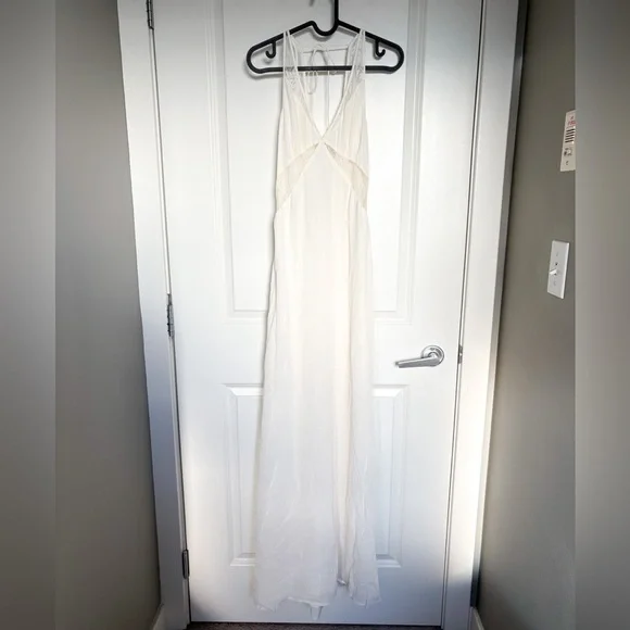 Reformation Zarrah Ivory Wedding Dress Cutout Maxi Size 4 - Picture 4 of 7